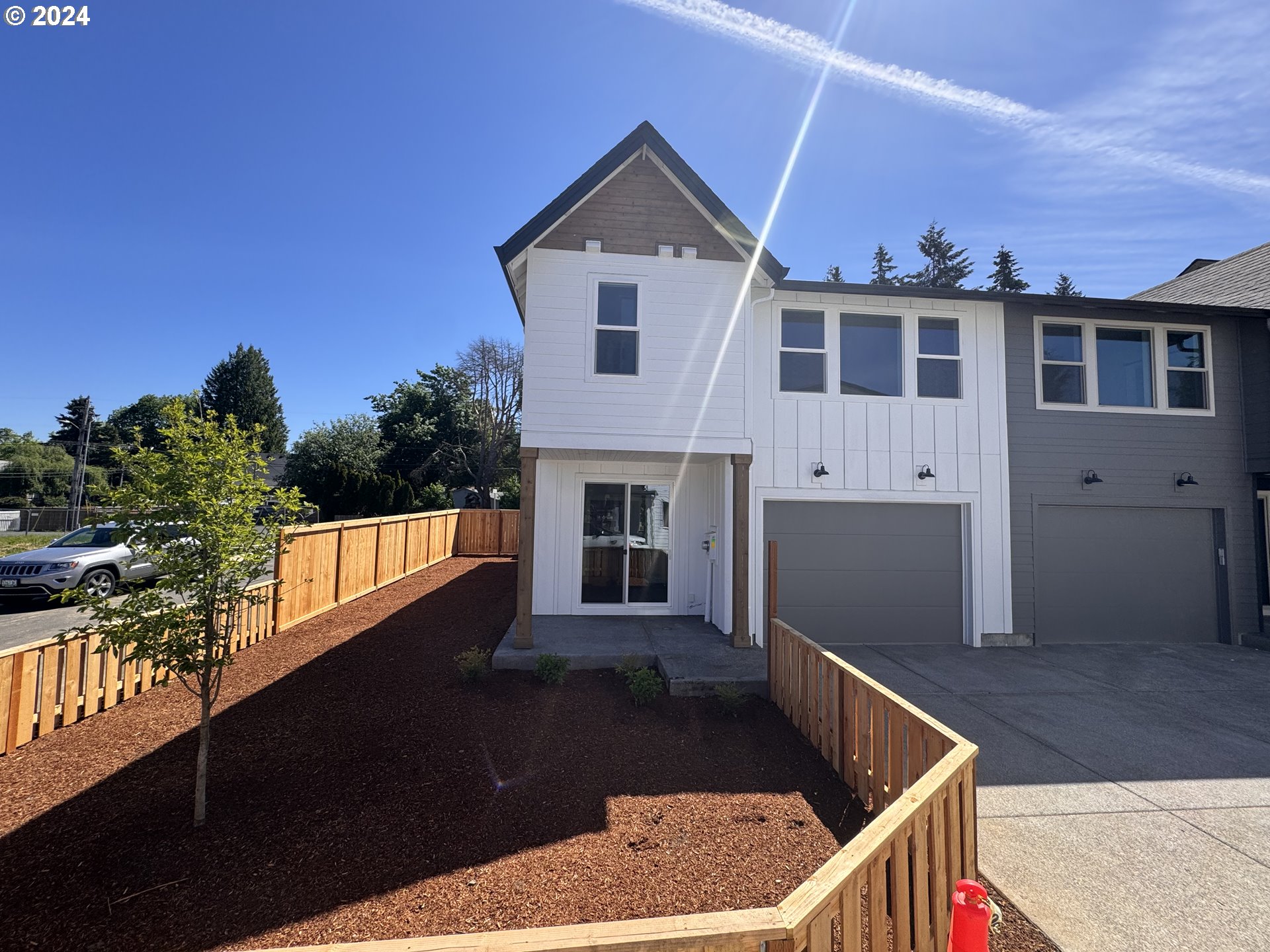 2416 SE Maybrook LN L19A