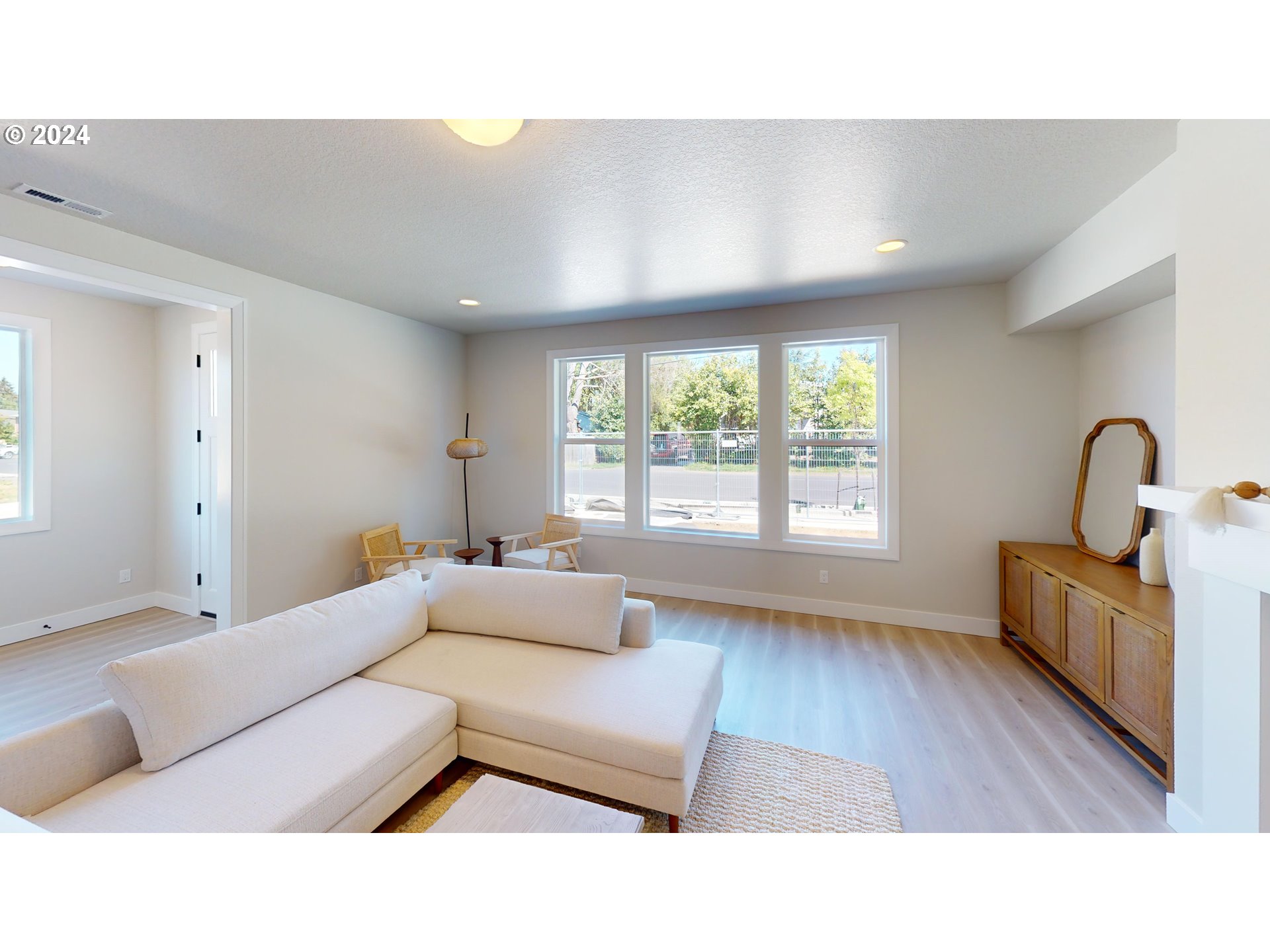 2416 SE Maybrook LN L19A