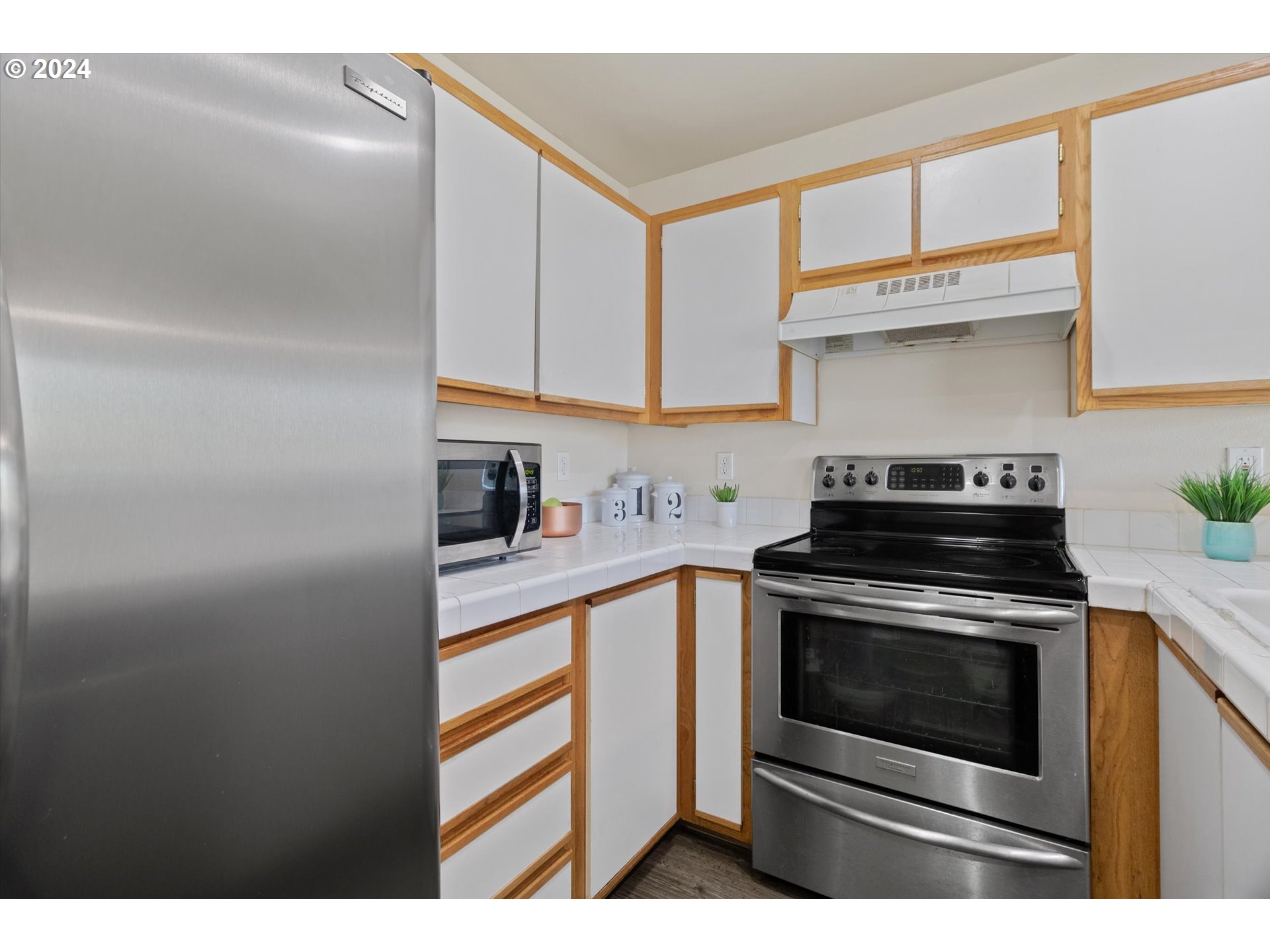 7139 SW SAGERT ST 103