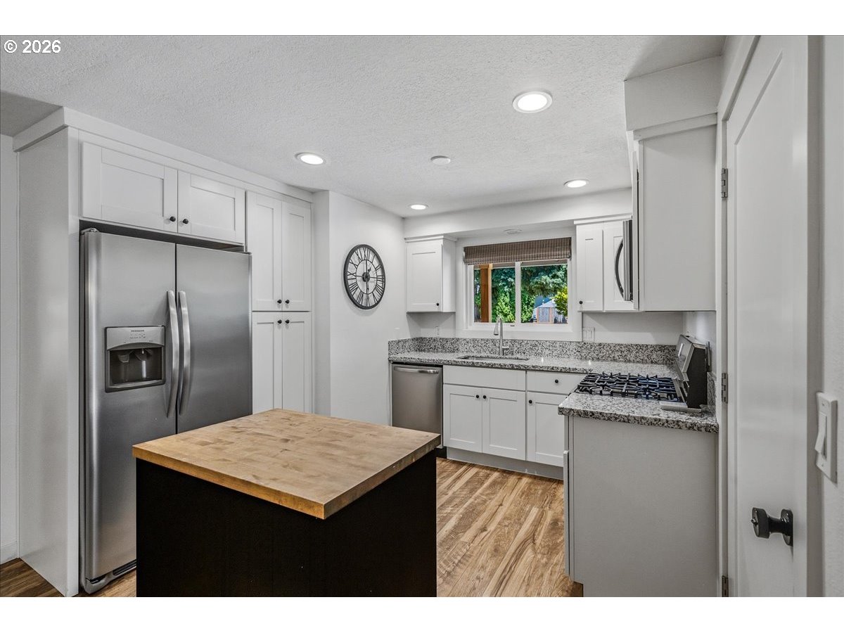 14885 SW HEIDI CT