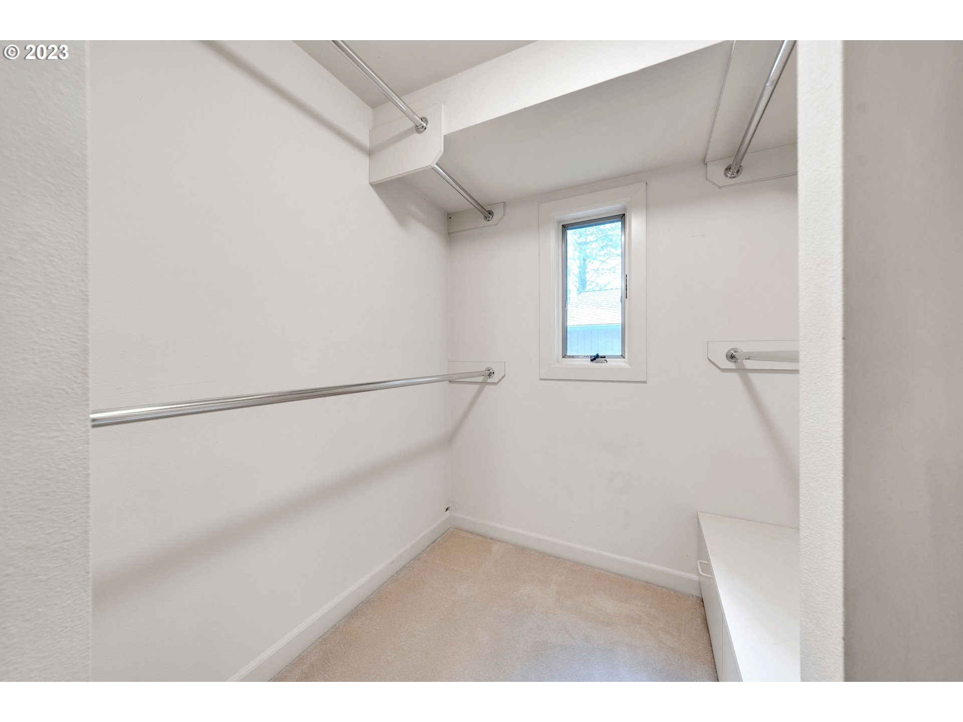 8 HOTSPUR ST