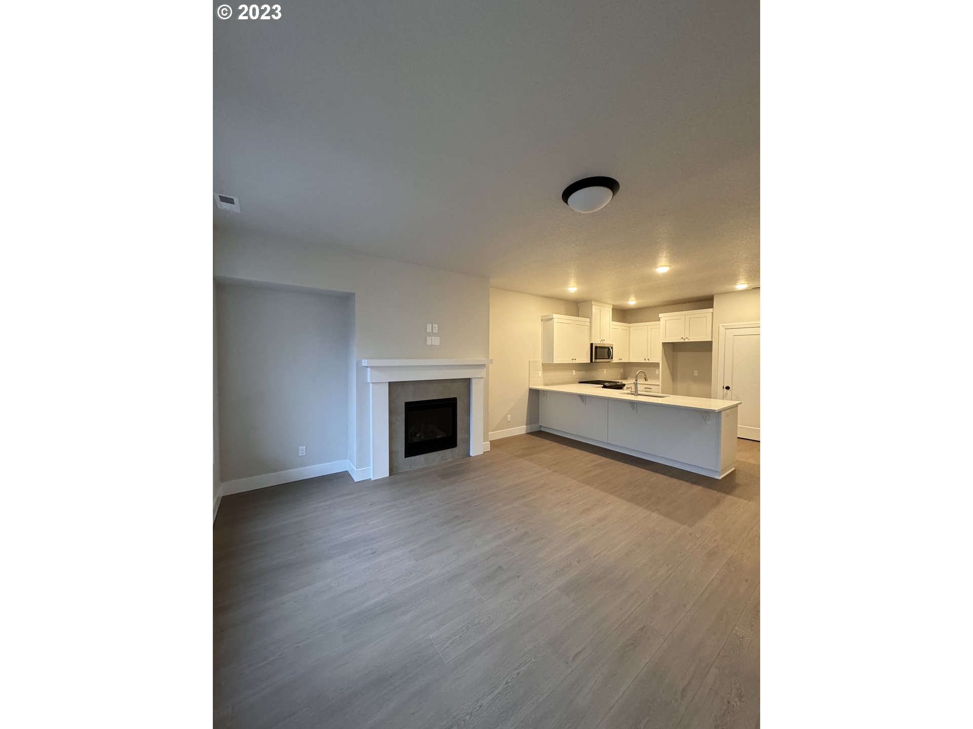 1139 Senna LN 49