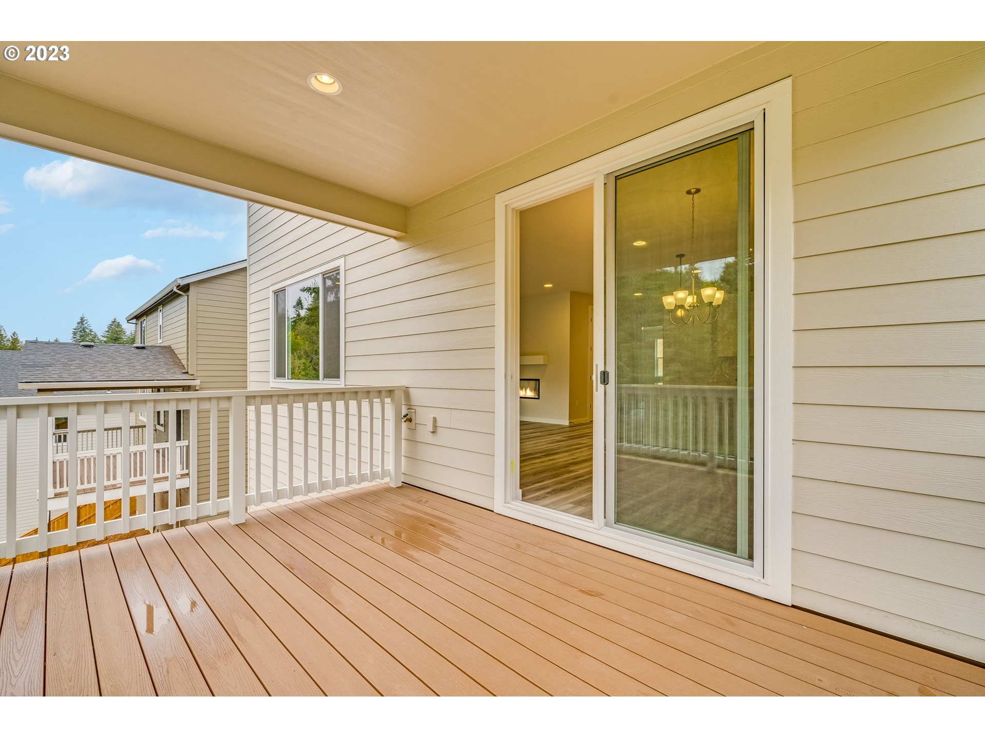 1947 NE Currin Creek DR