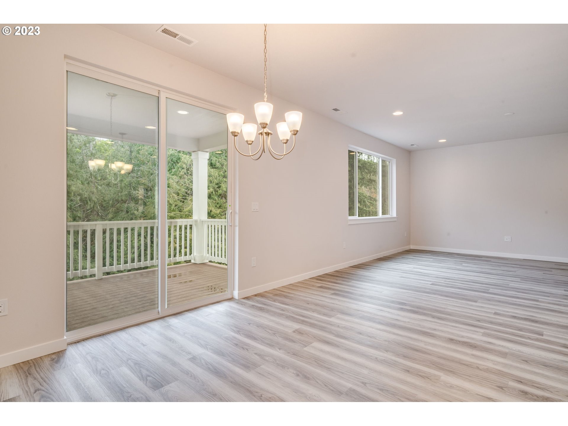 1947 NE Currin Creek DR