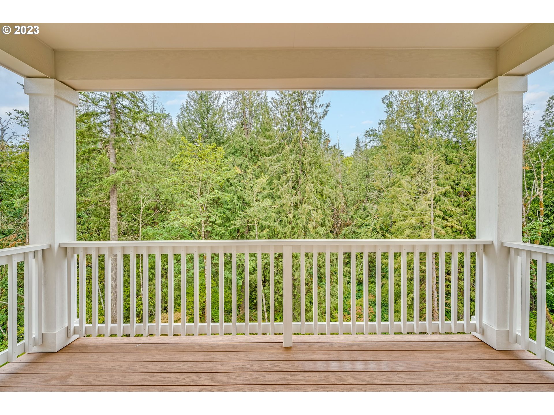 1947 NE Currin Creek DR