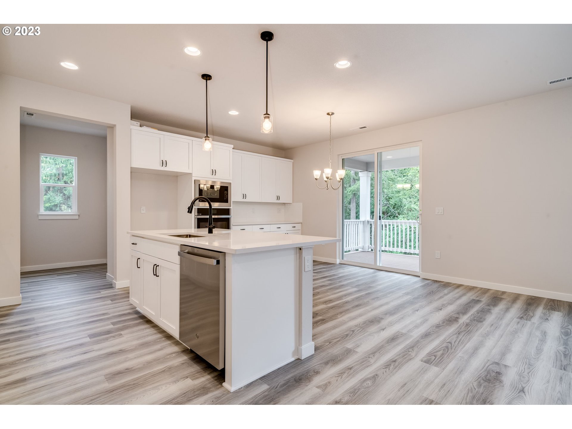 1947 NE Currin Creek DR