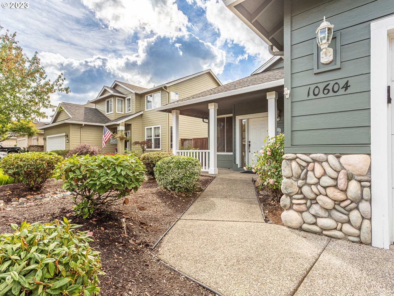 10604 NE 22ND PL