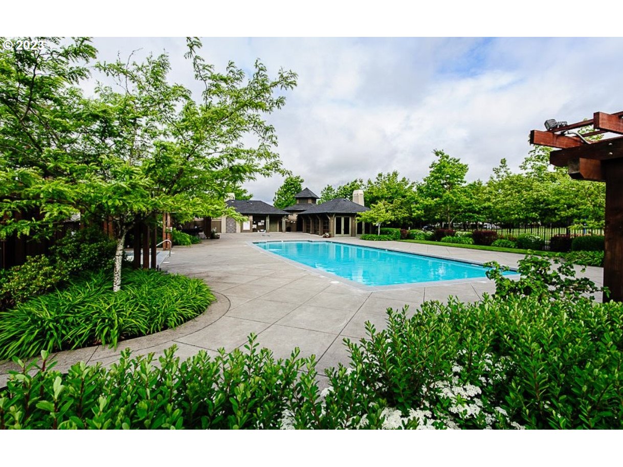 1678 NE ORENCO STATION PKWY