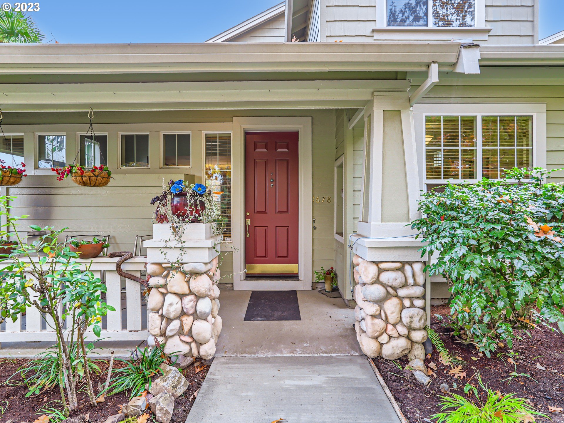 1678 NE ORENCO STATION PKWY