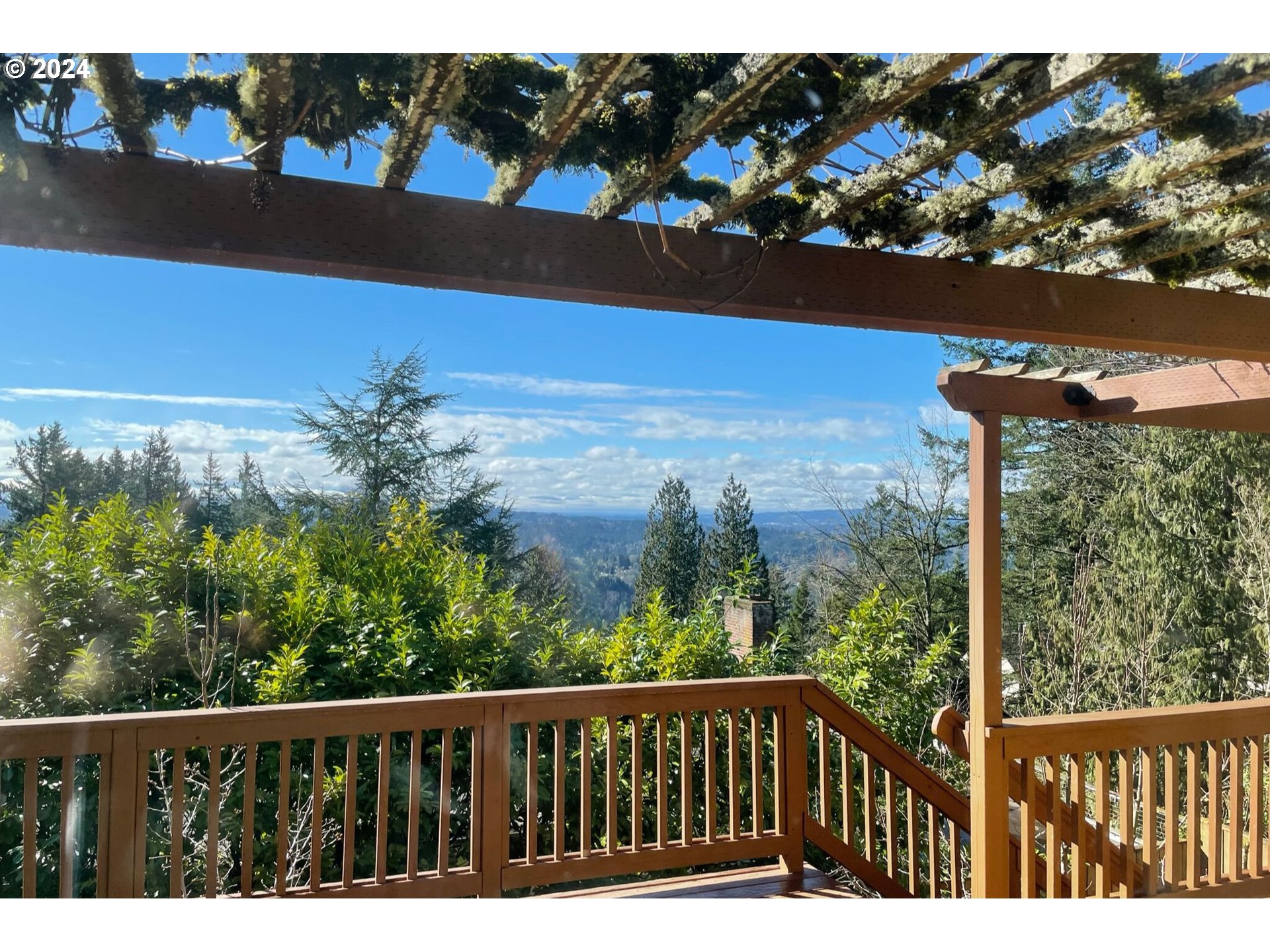 3525 SW COUNCIL CREST DR