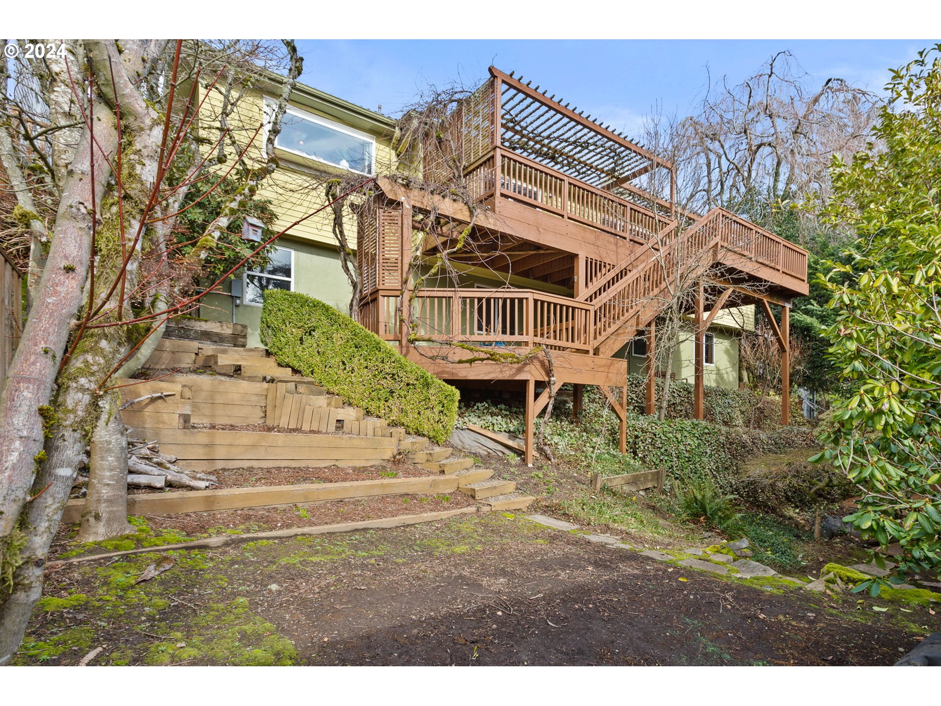 3525 SW COUNCIL CREST DR