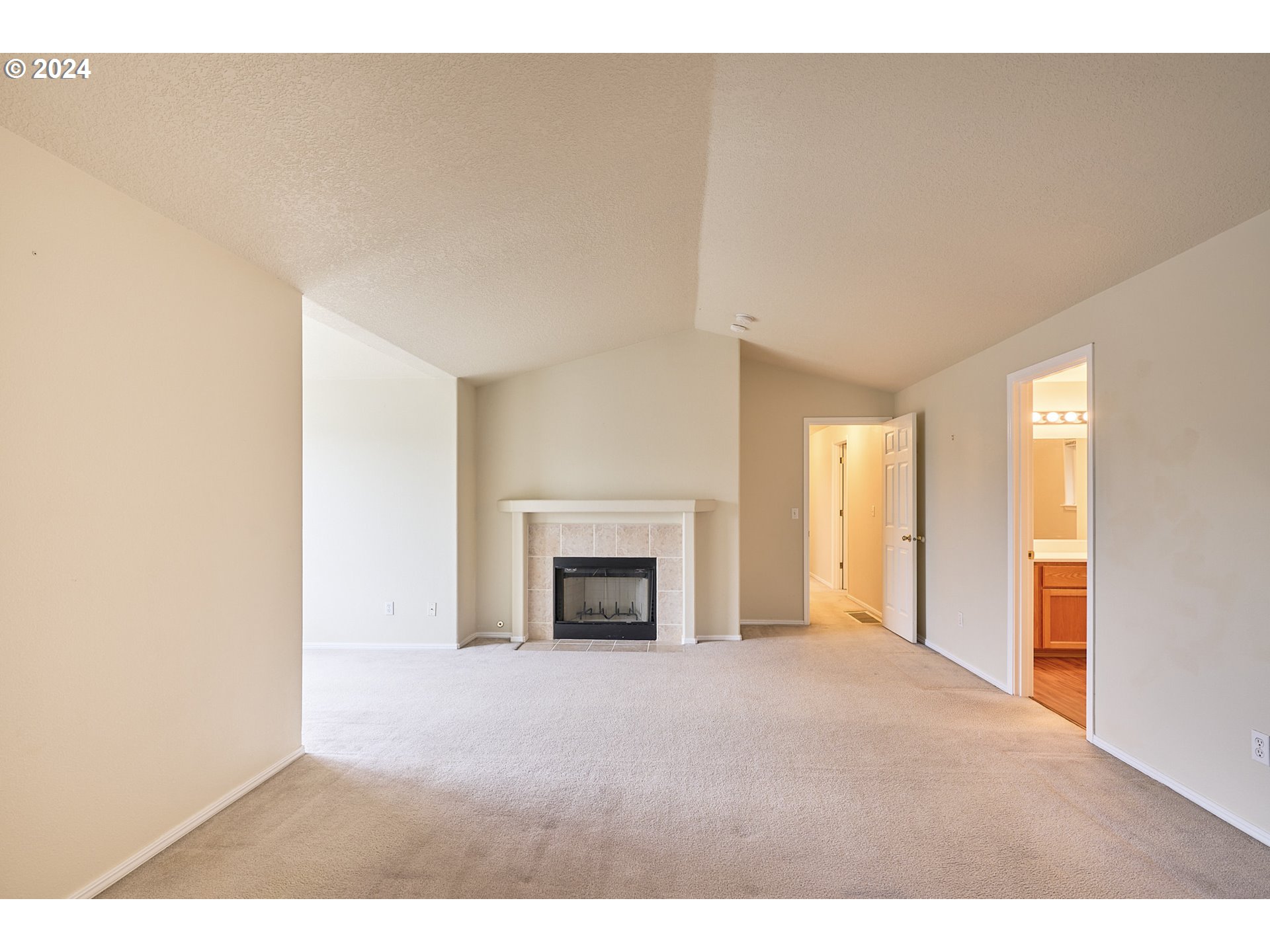 2833 SE TUMBLESTONE DR