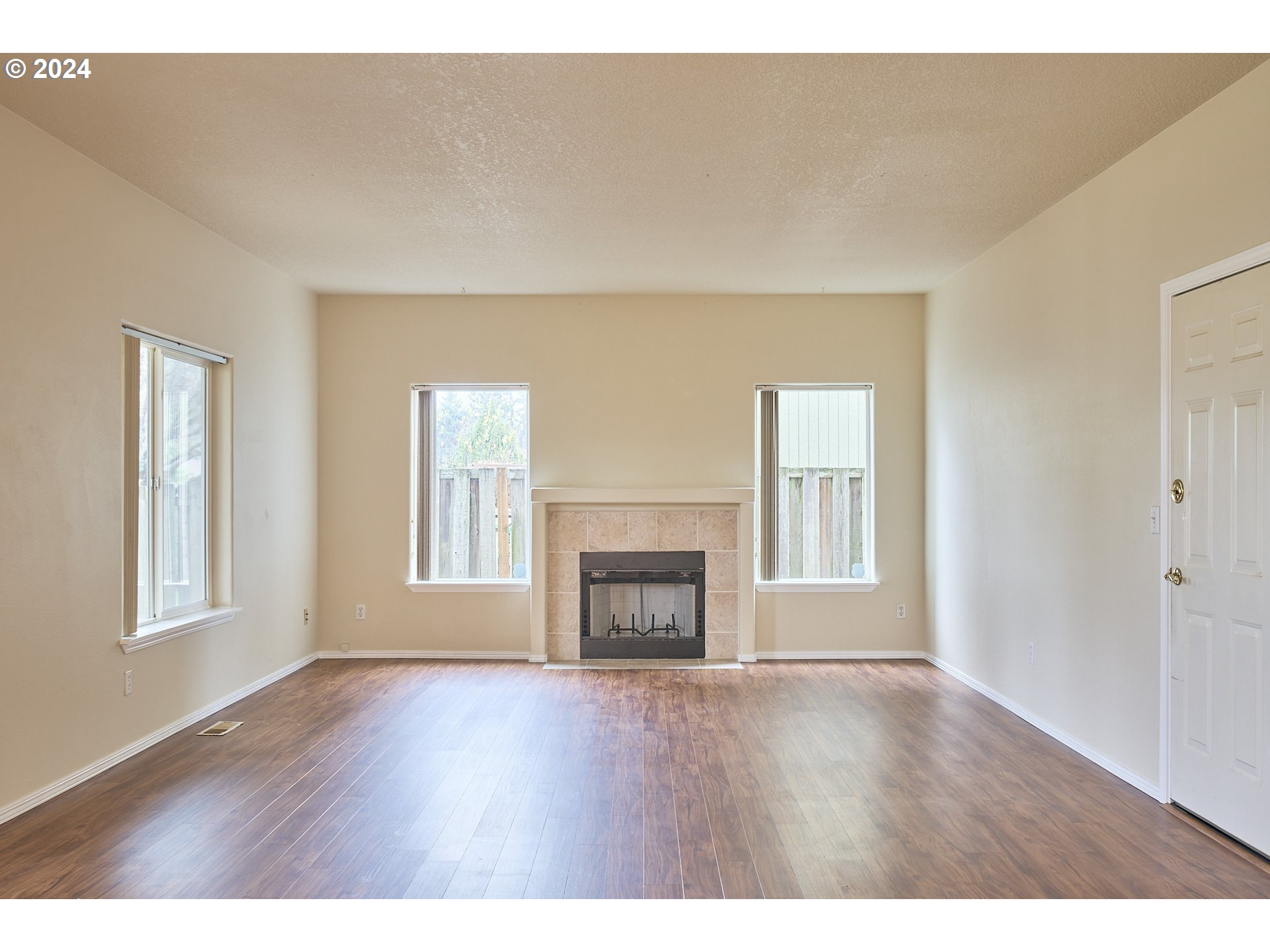 2833 SE TUMBLESTONE DR