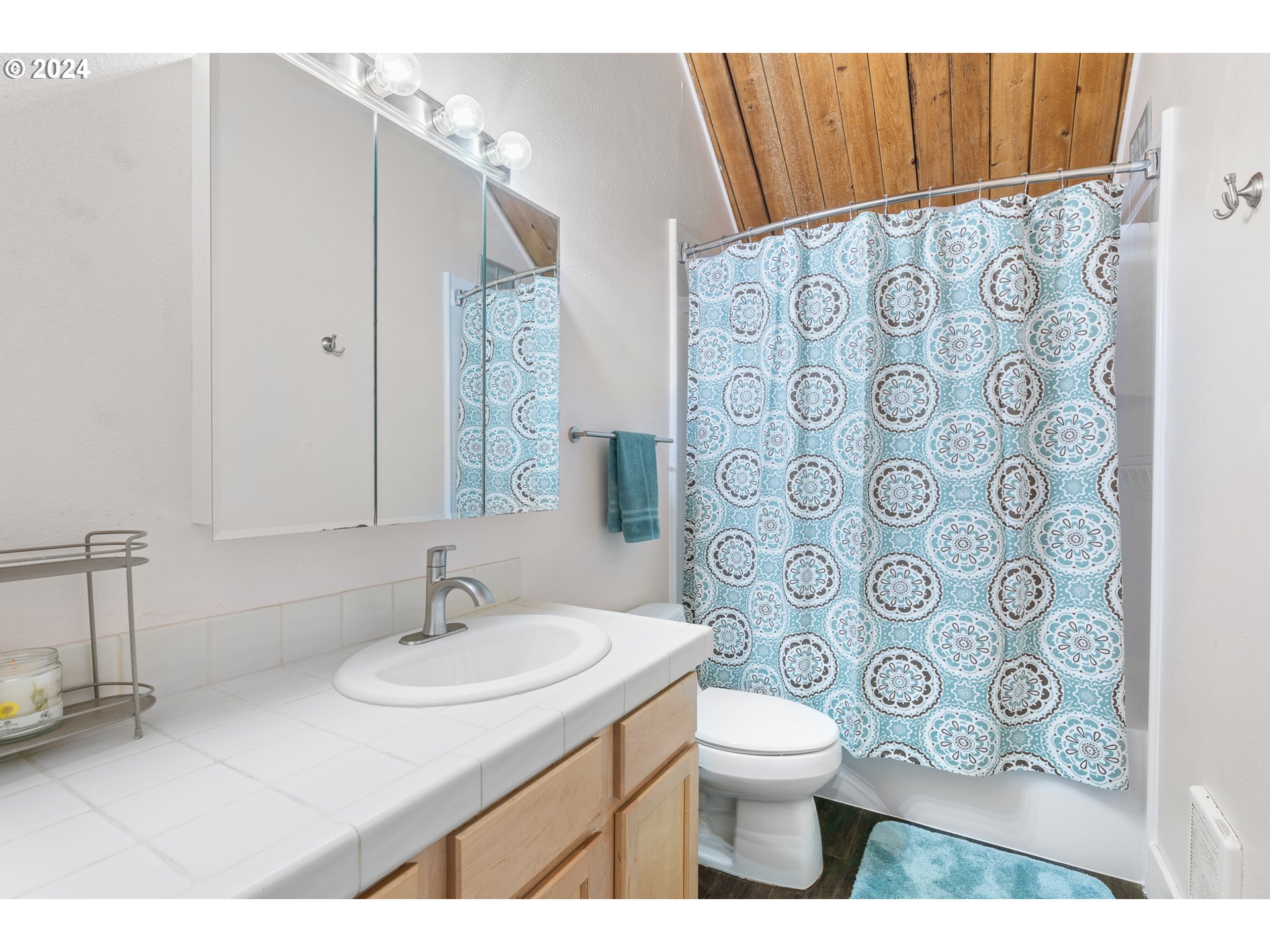 4 TOUCHSTONE Unit: 68