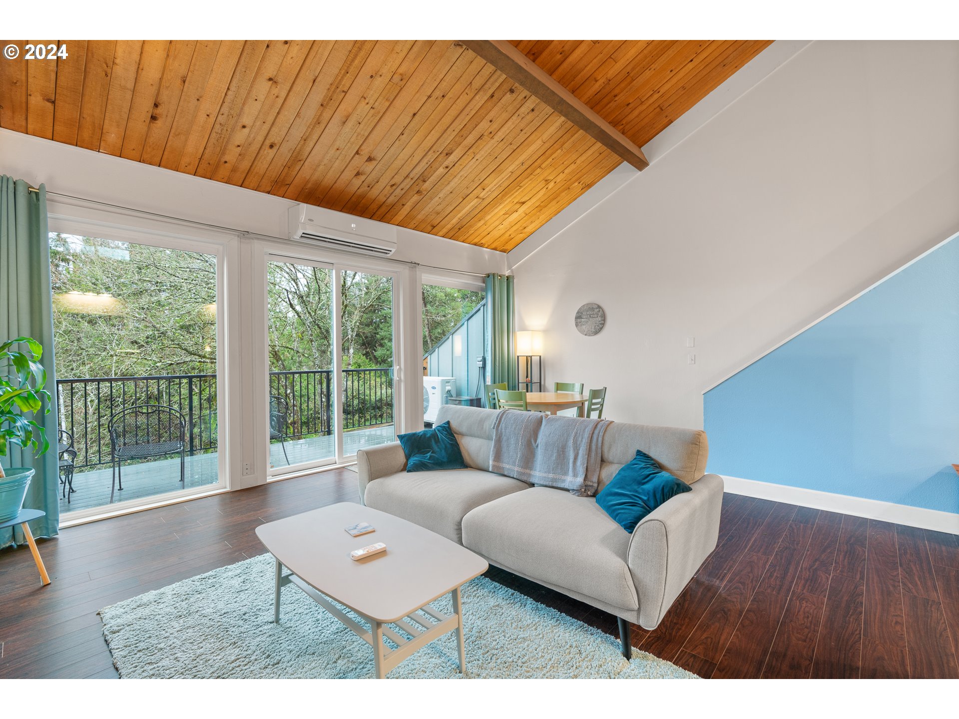 4 TOUCHSTONE Unit: 68