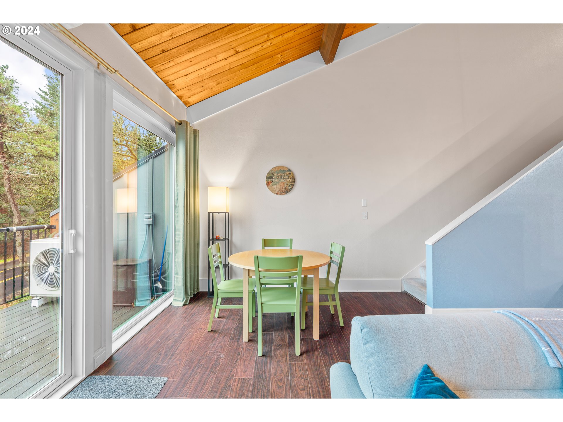 4 TOUCHSTONE Unit: 68