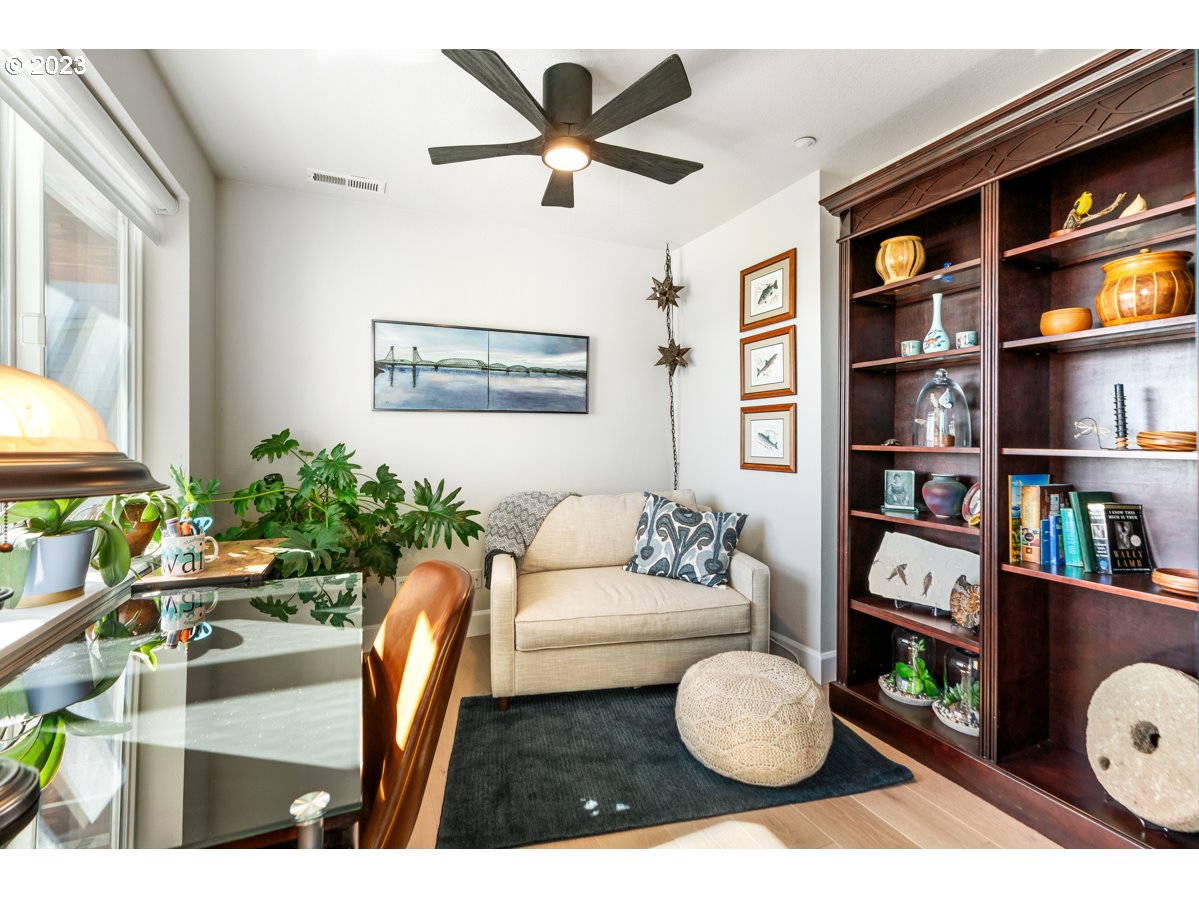 520 SE COLUMBIA RIVER DR Unit: 428