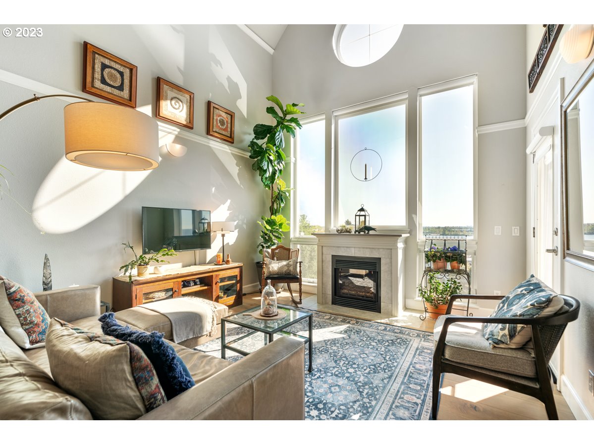 520 SE COLUMBIA RIVER DR Unit: 428