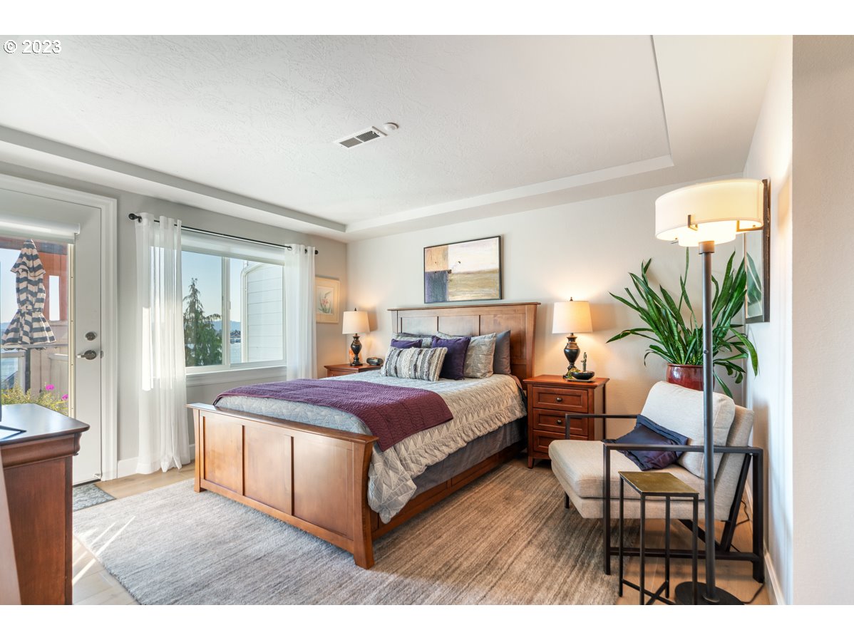 520 SE COLUMBIA RIVER DR Unit: 428