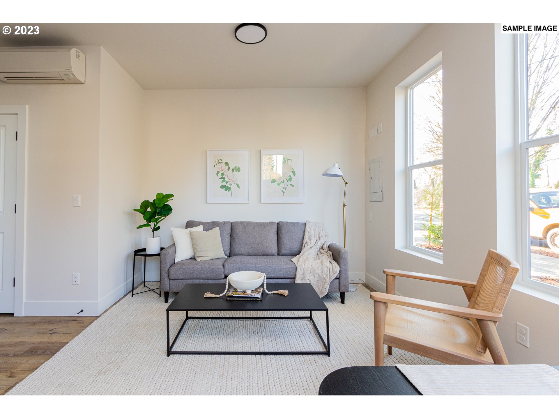5330 SE Milwaukie AVE 4