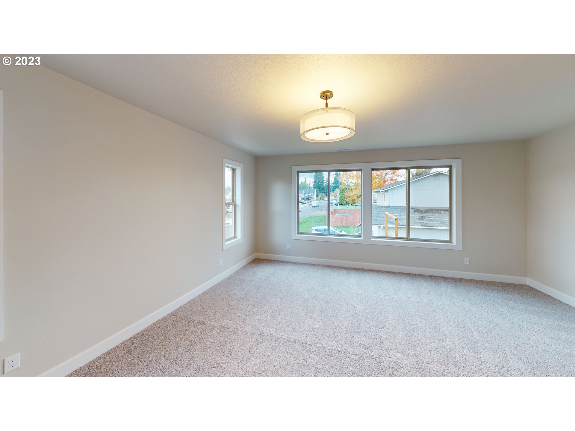 879 NE 17TH AVE Lot 4