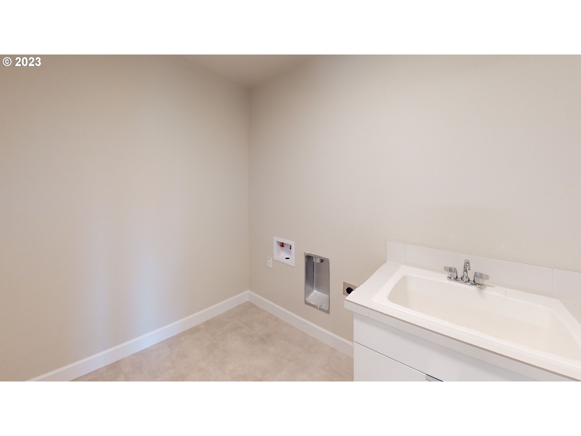 879 NE 17TH AVE Lot 4