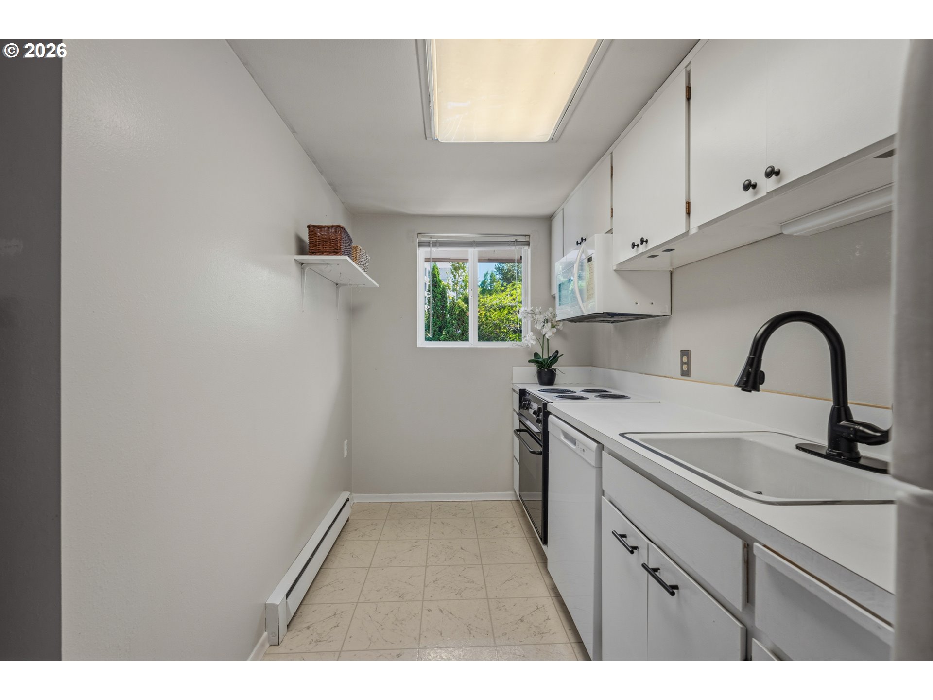 15100 SW CROWN DR 6