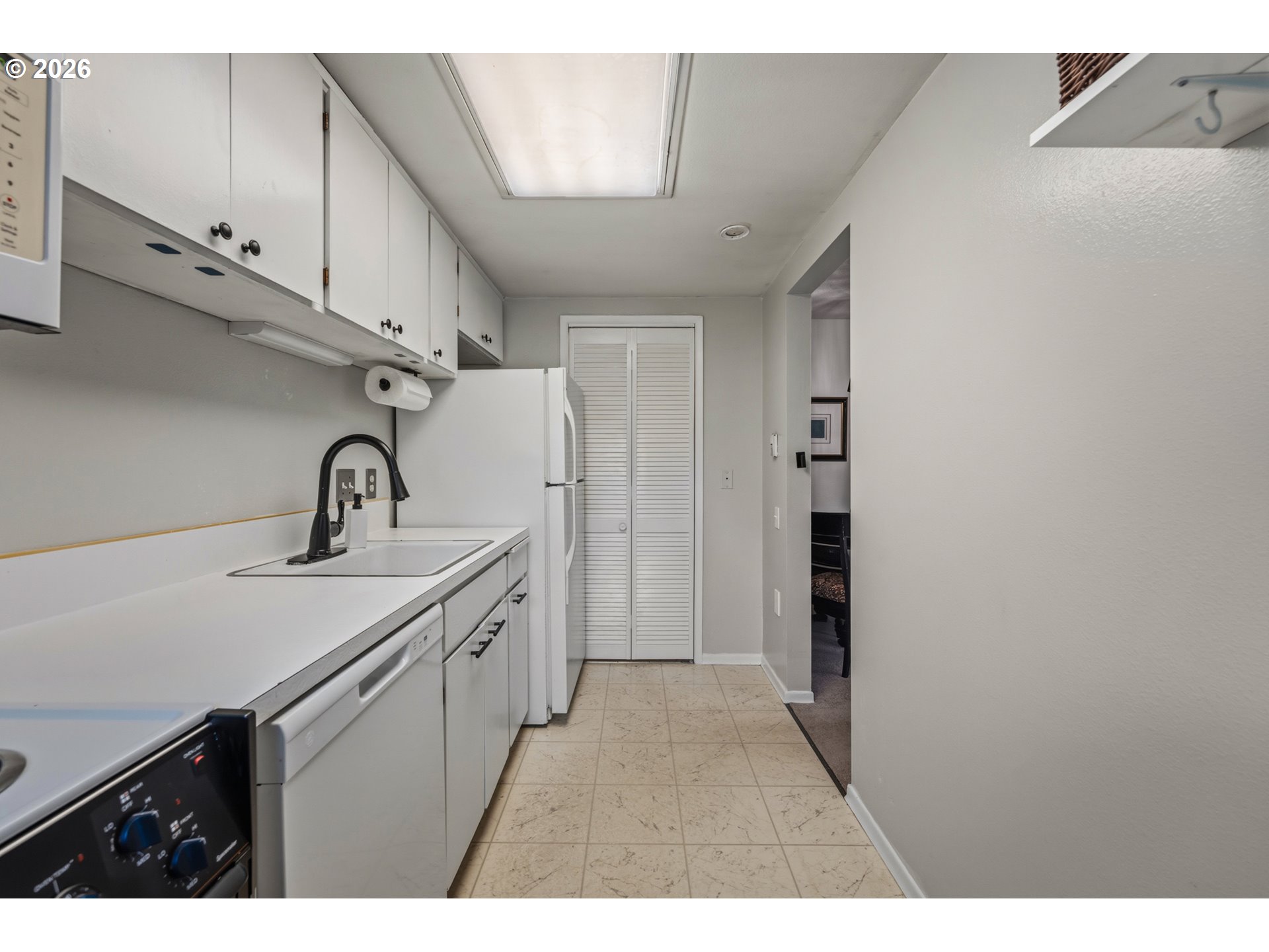 15100 SW CROWN DR 6