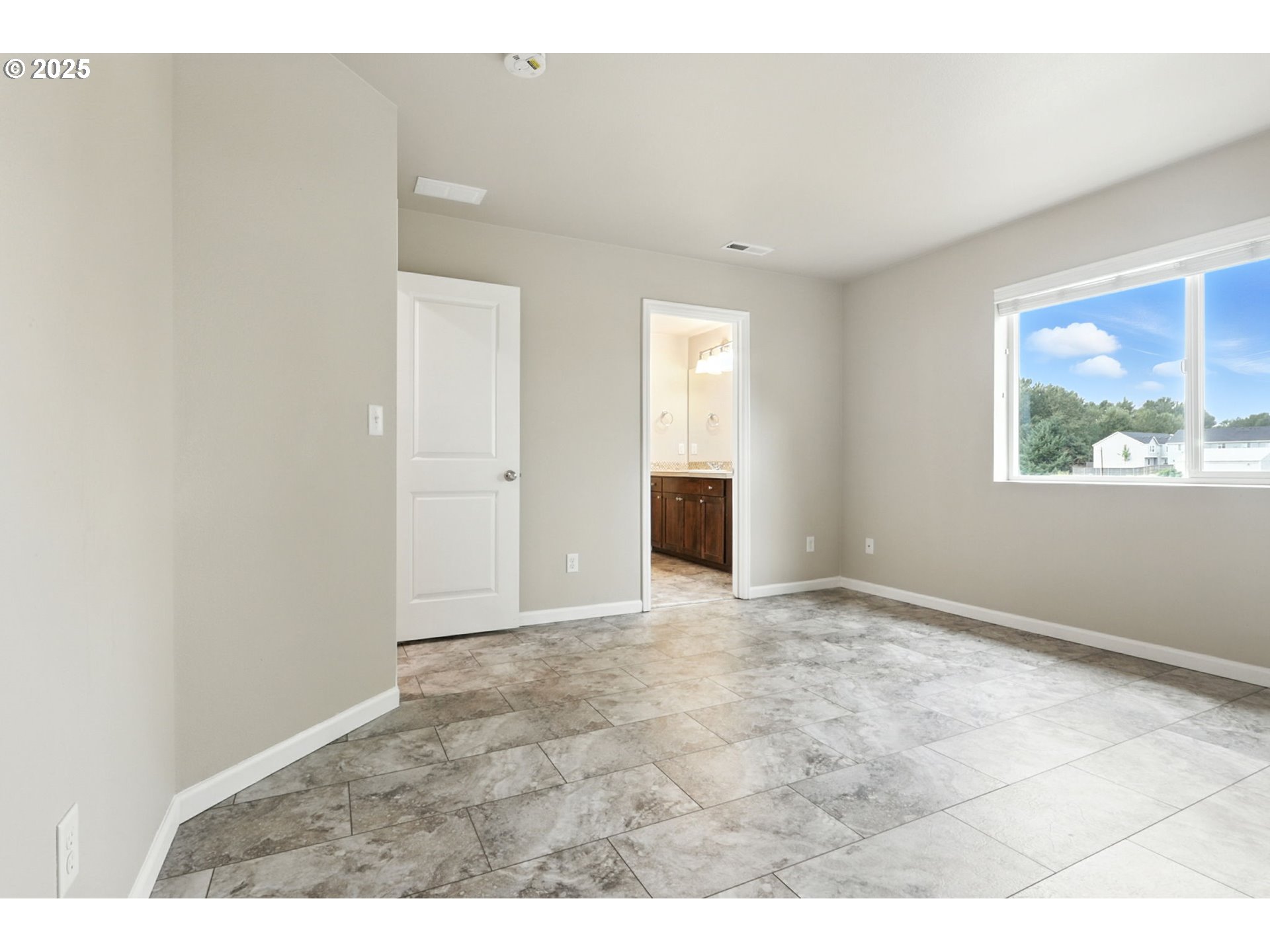 1918 NE 77TH PL, Vancouver