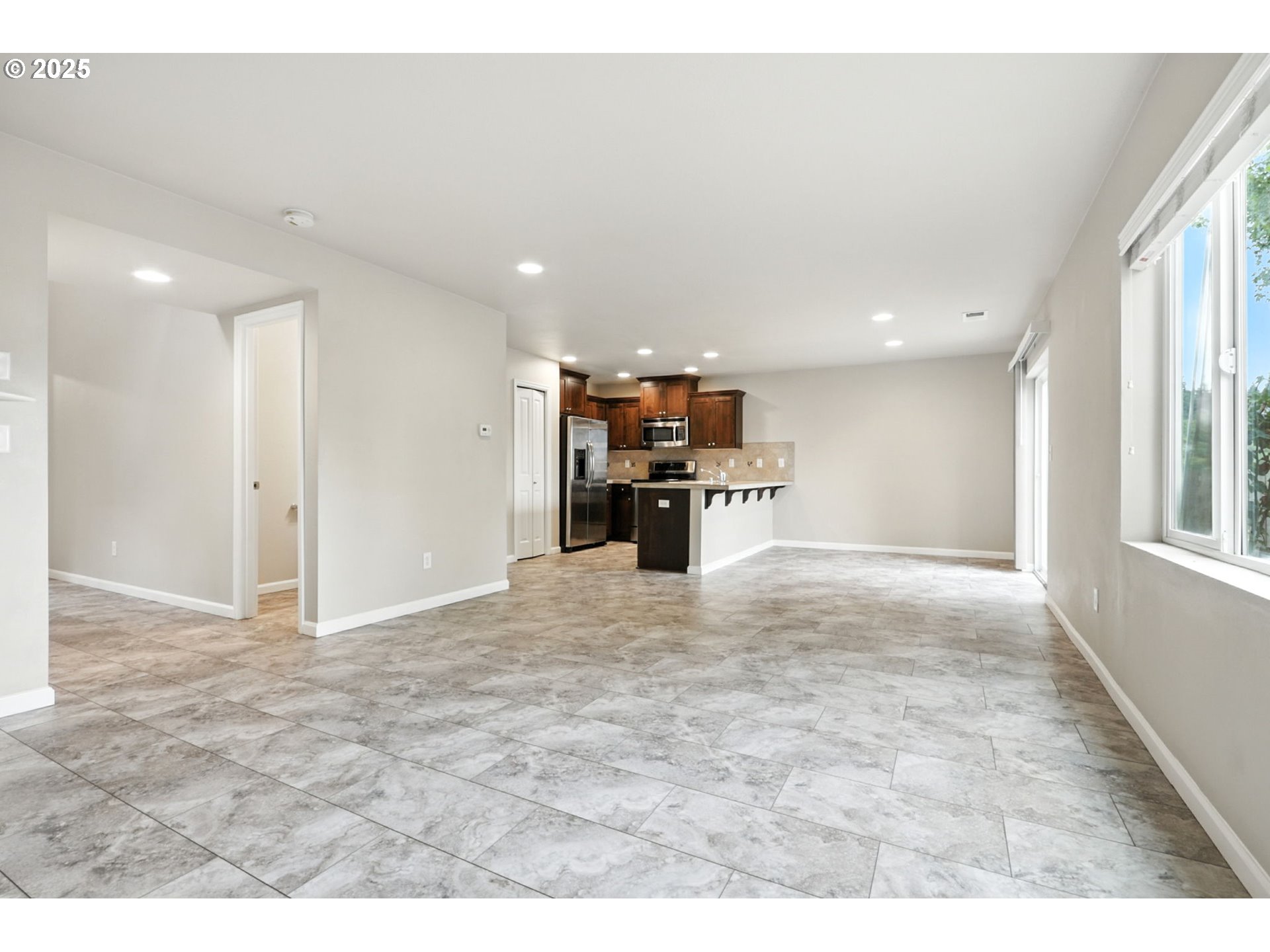 1918 NE 77TH PL, Vancouver