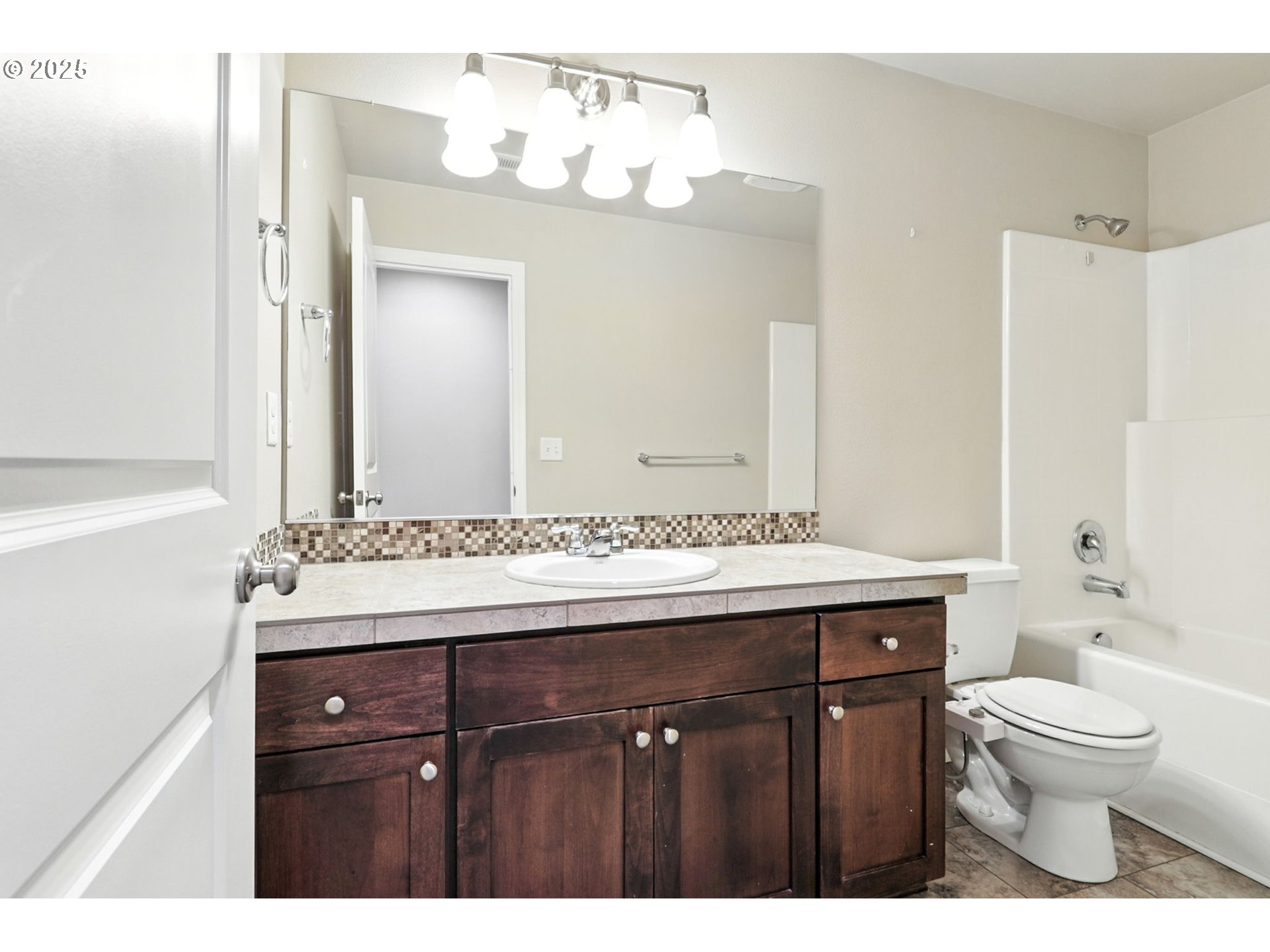 1918 NE 77TH PL, Vancouver