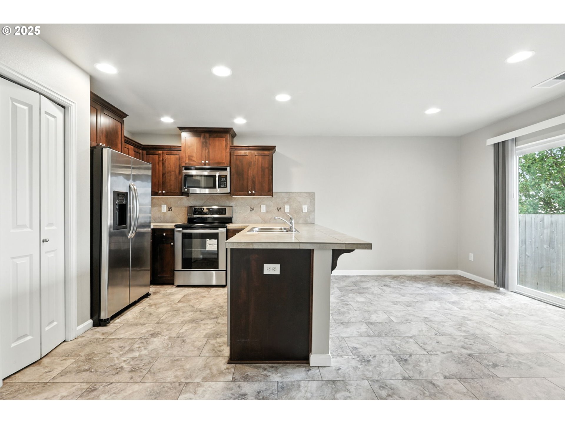 1918 NE 77TH PL, Vancouver