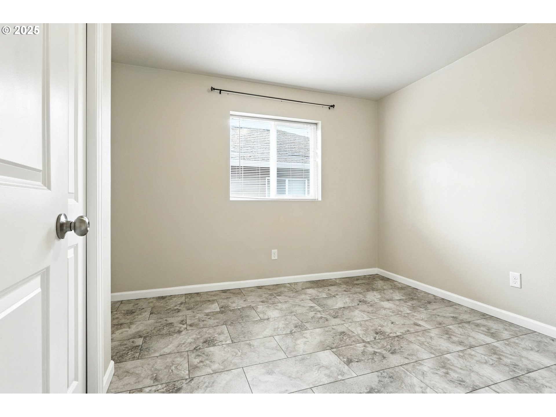 1918 NE 77TH PL, Vancouver