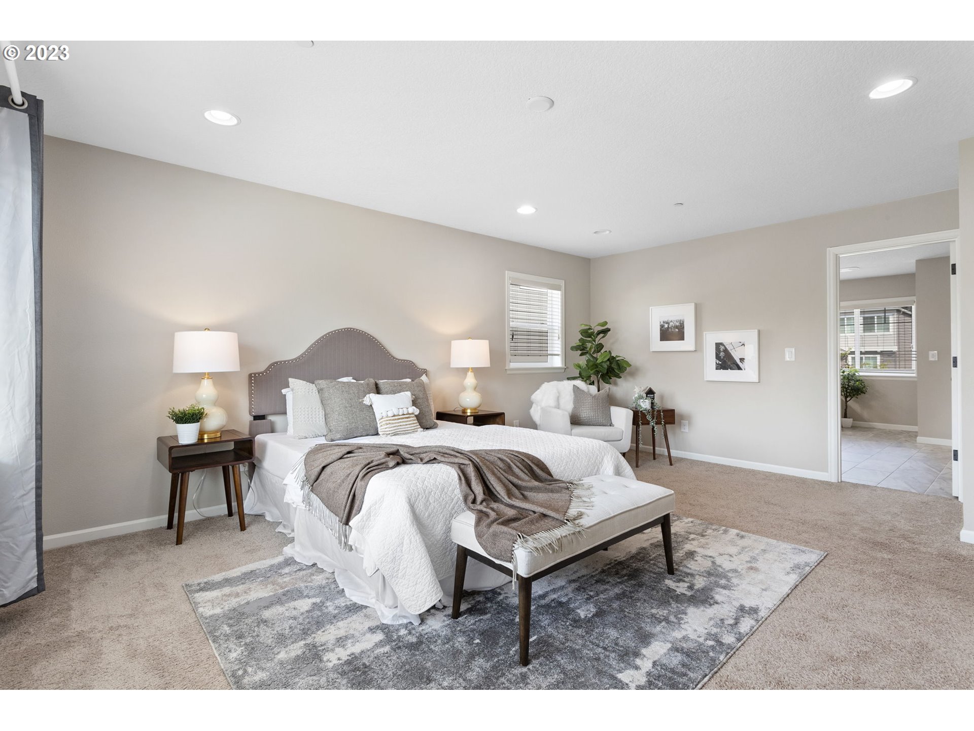 11840 NW MAPLE HILL LN