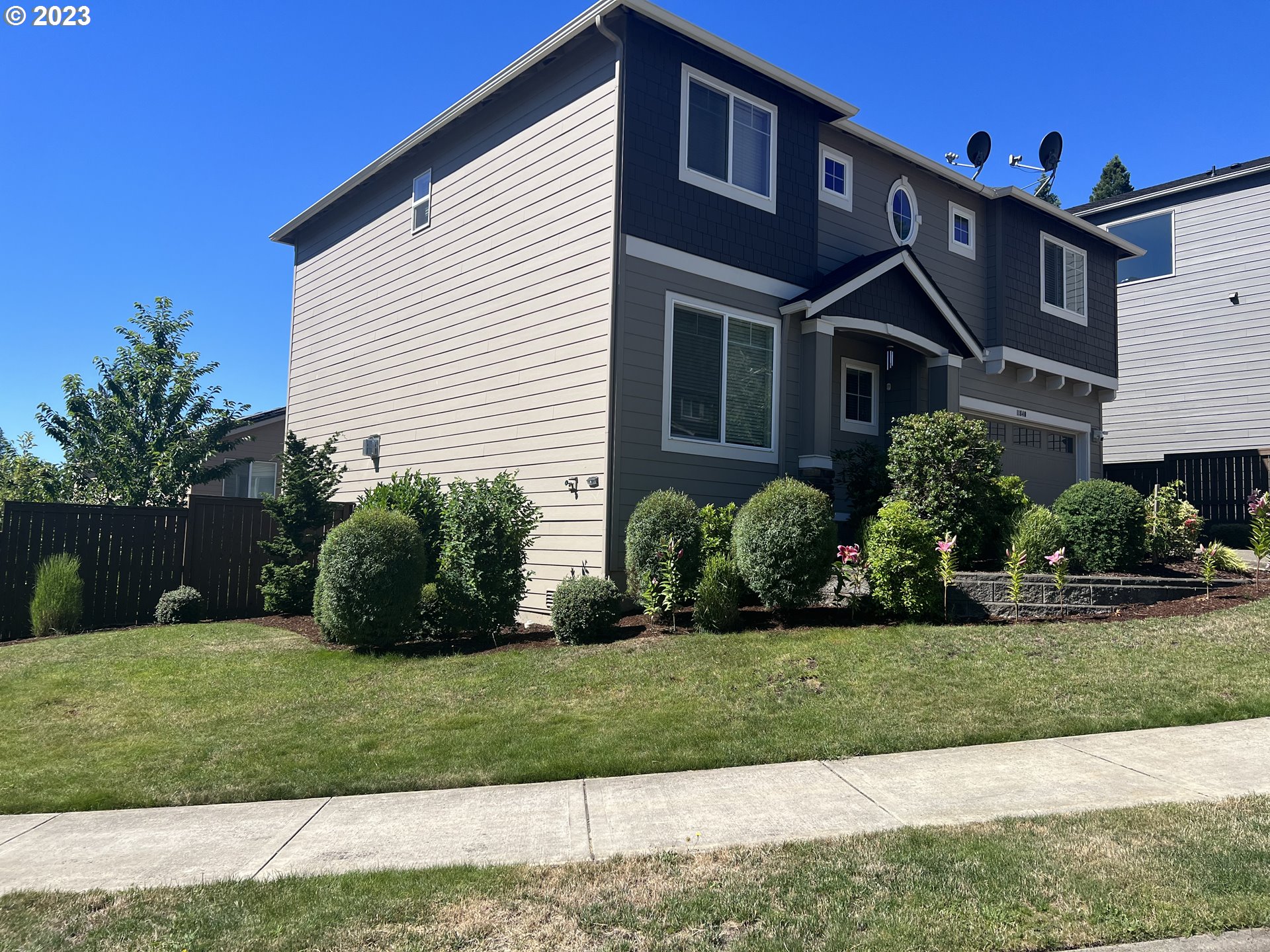 11840 NW MAPLE HILL LN