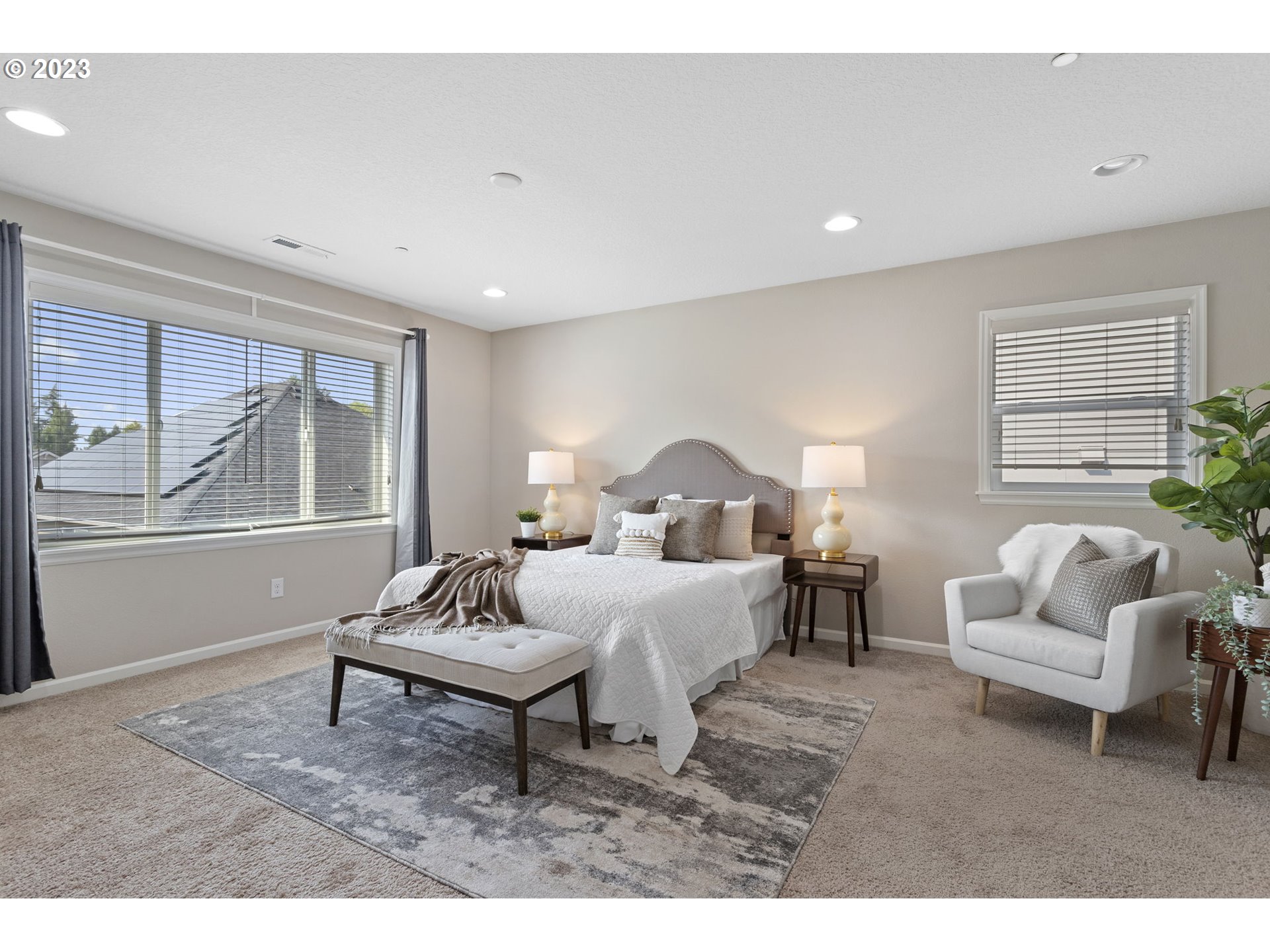 11840 NW MAPLE HILL LN