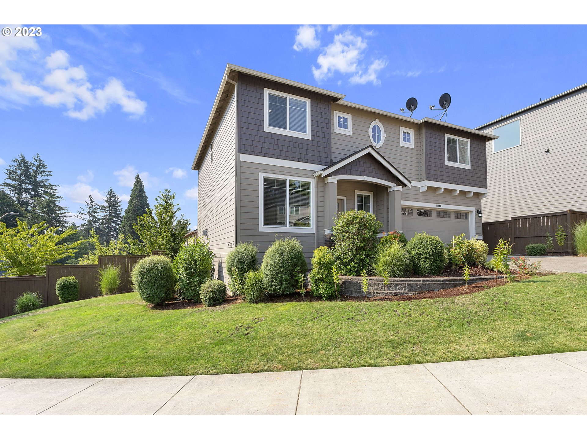 11840 NW MAPLE HILL LN