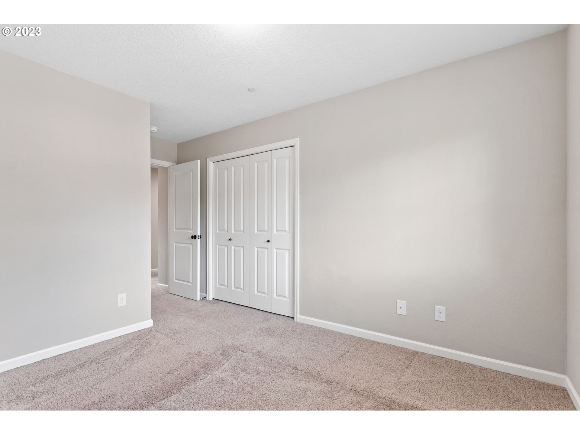 11840 NW MAPLE HILL LN