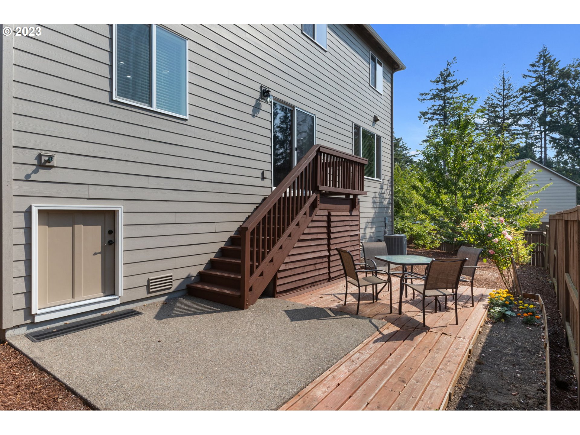 11840 NW MAPLE HILL LN