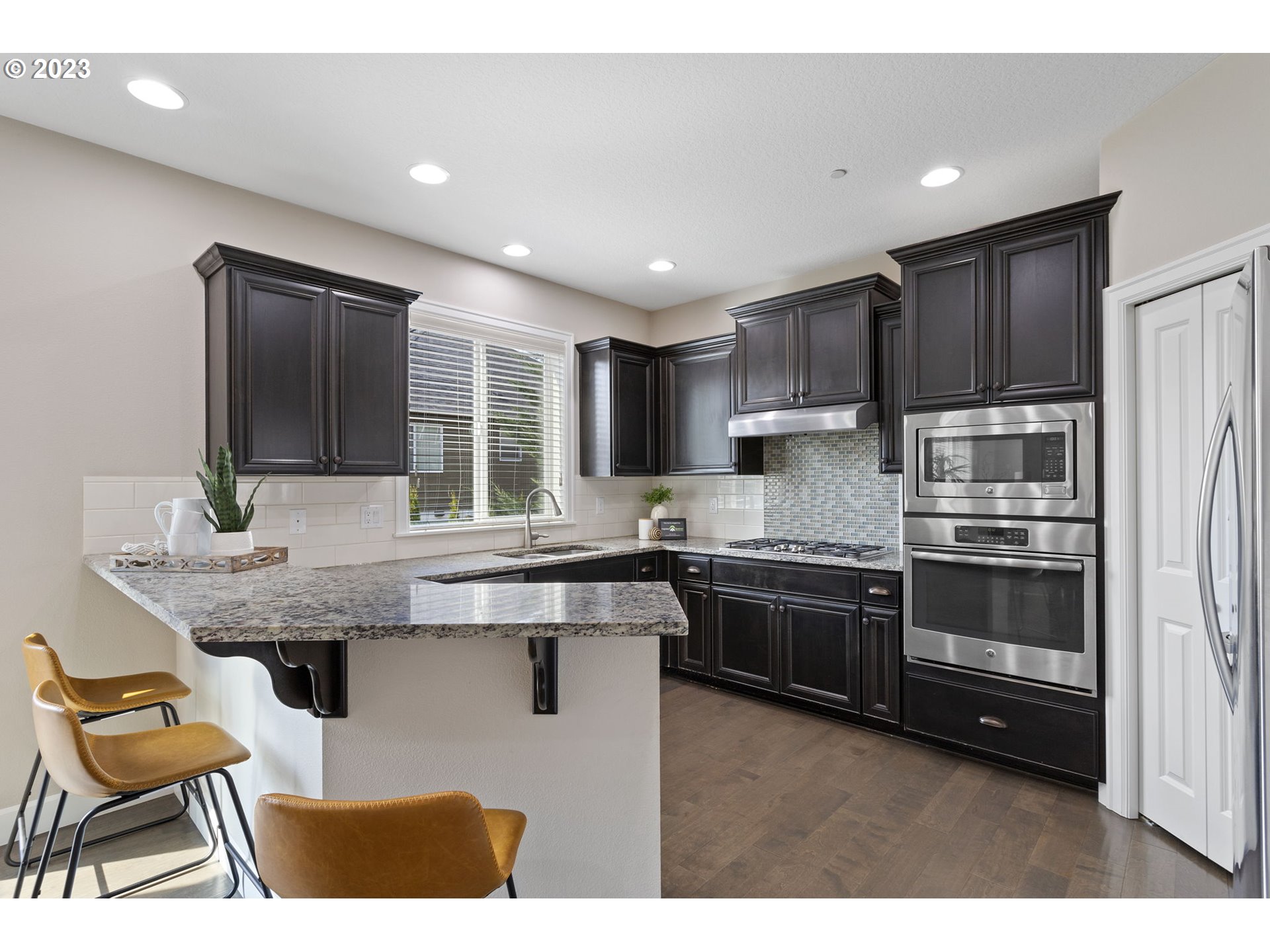 11840 NW MAPLE HILL LN