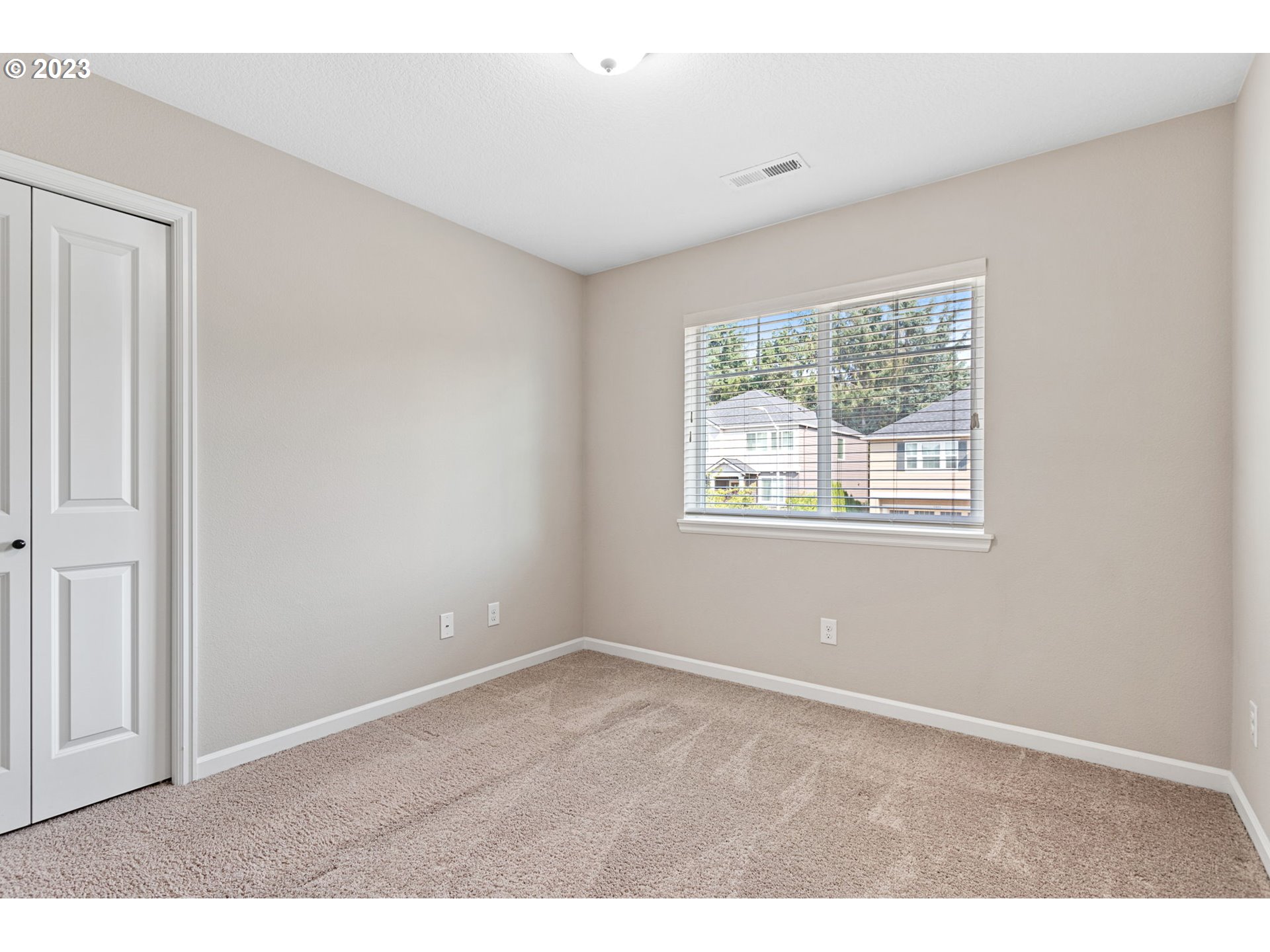 11840 NW MAPLE HILL LN