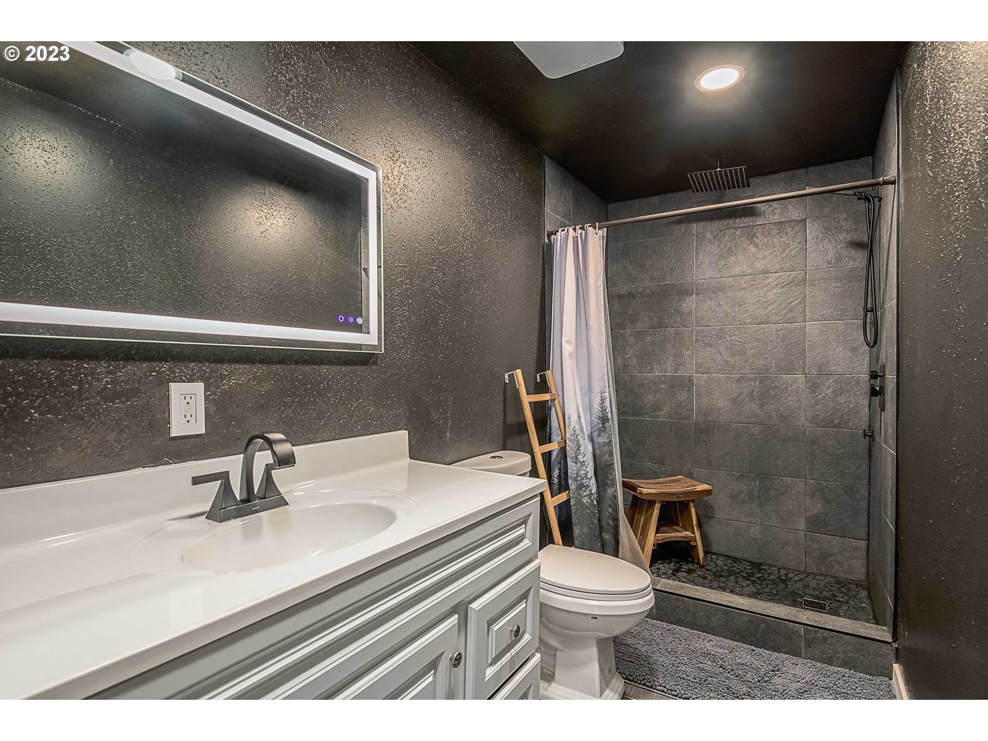 28995 S BEAVERCREEK RD