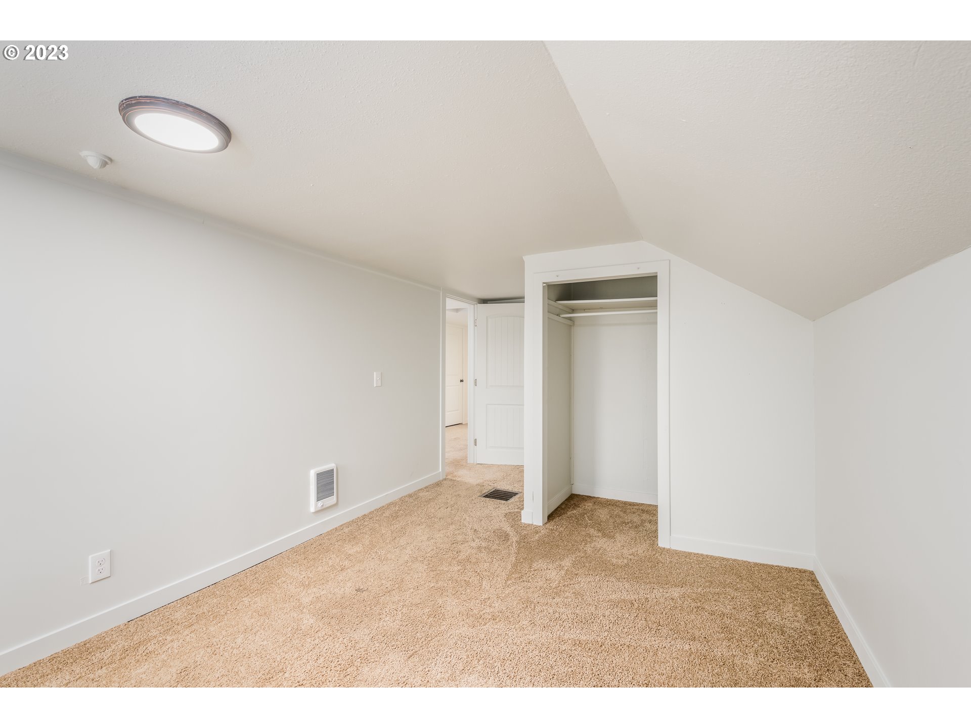 28995 S BEAVERCREEK RD