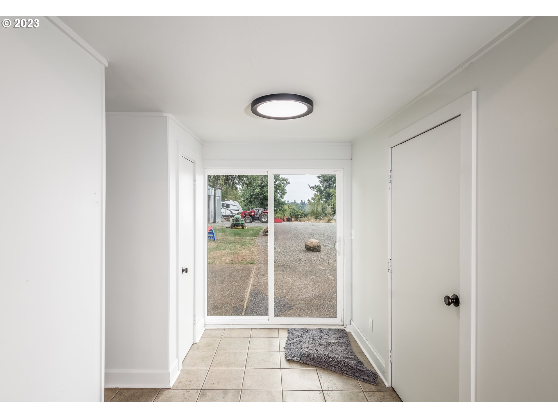 28995 S BEAVERCREEK RD