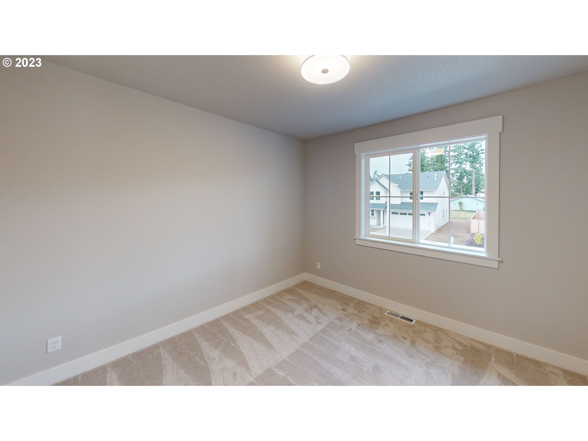 1013 NE 17TH AVE L 12