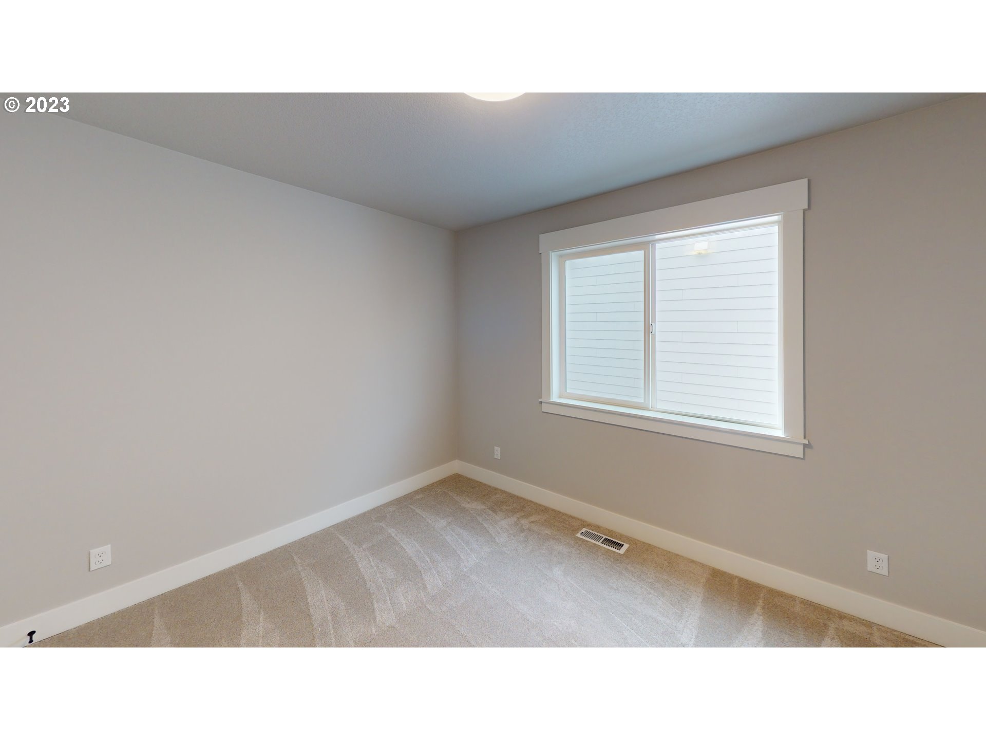 1013 NE 17TH AVE L 12