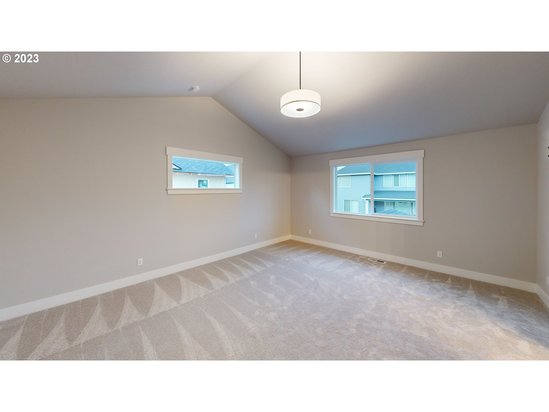 1013 NE 17TH AVE L 12