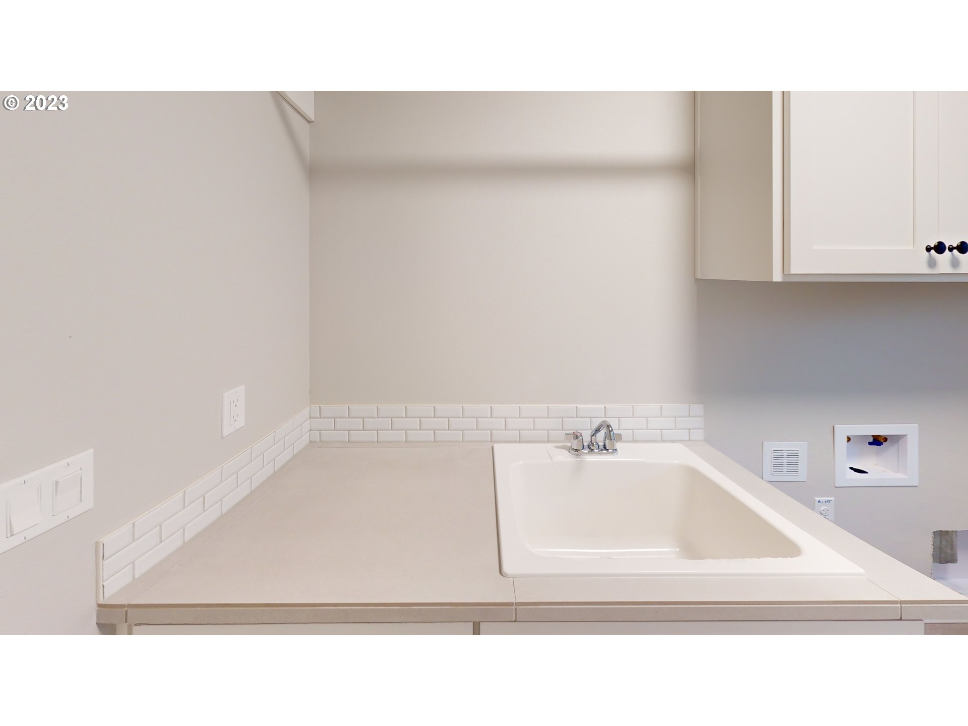 1013 NE 17TH AVE L 12