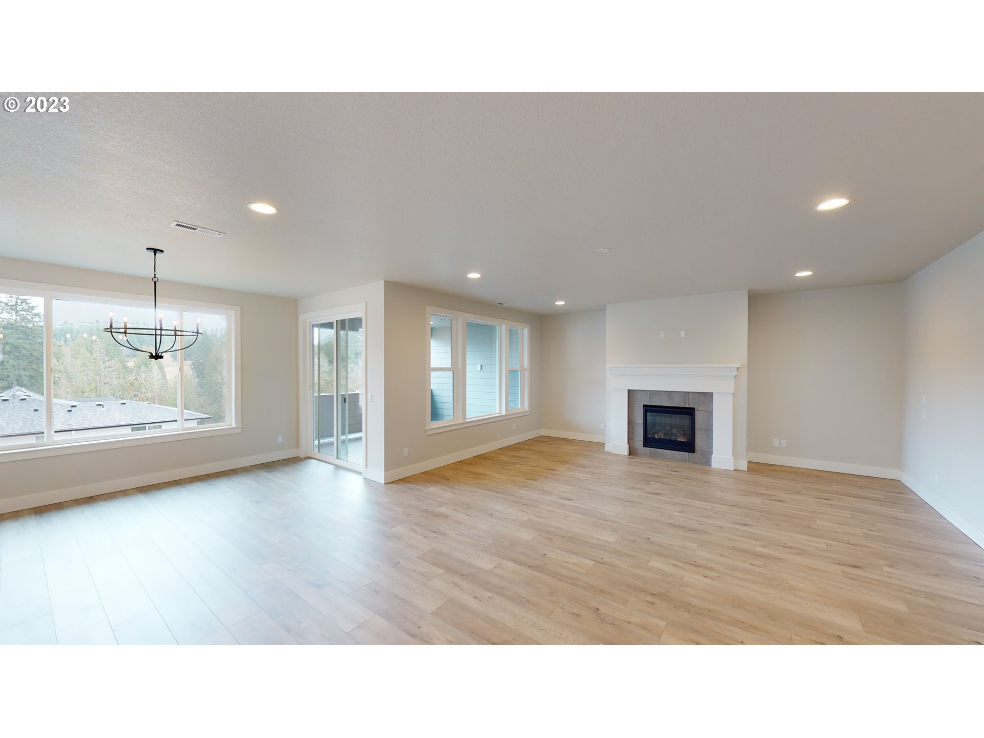 15882 SE BOLLAM DR L161