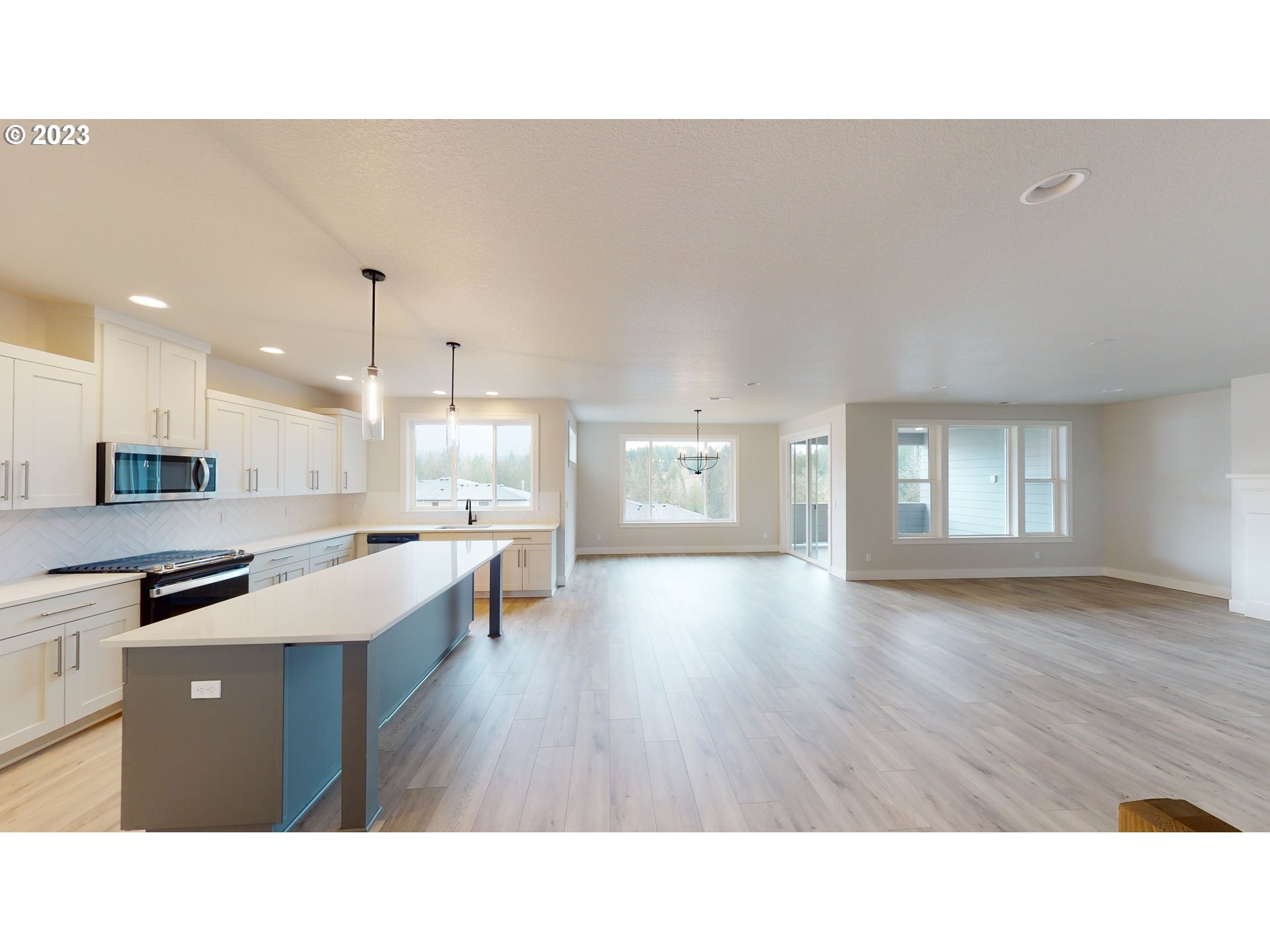 15882 SE BOLLAM DR L161